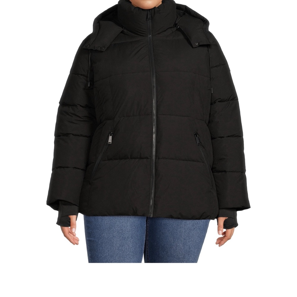BCBG Paris Women's and Plus Cloud Puffer
Coat with Hood